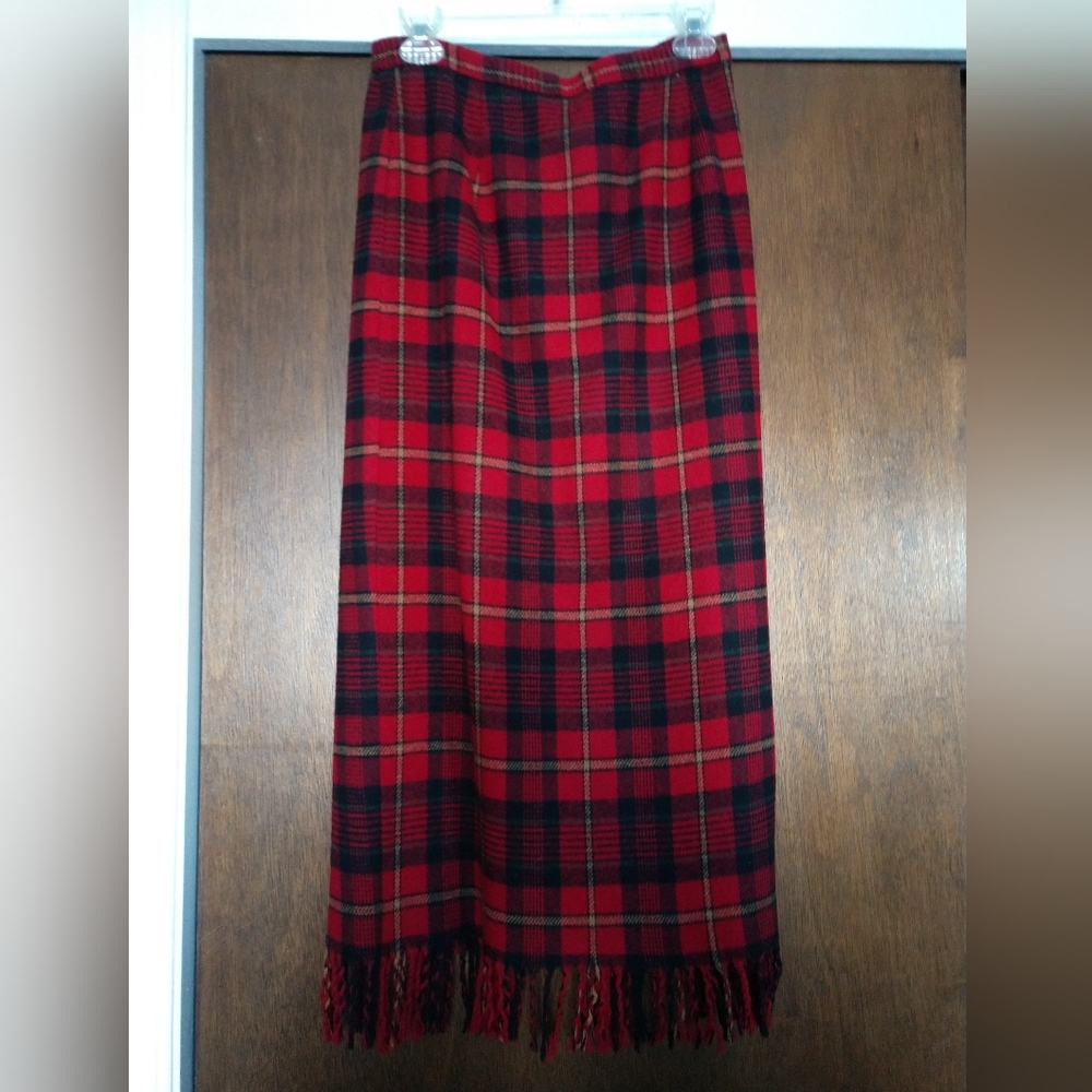 Jaclyn Smith Wool Skirt